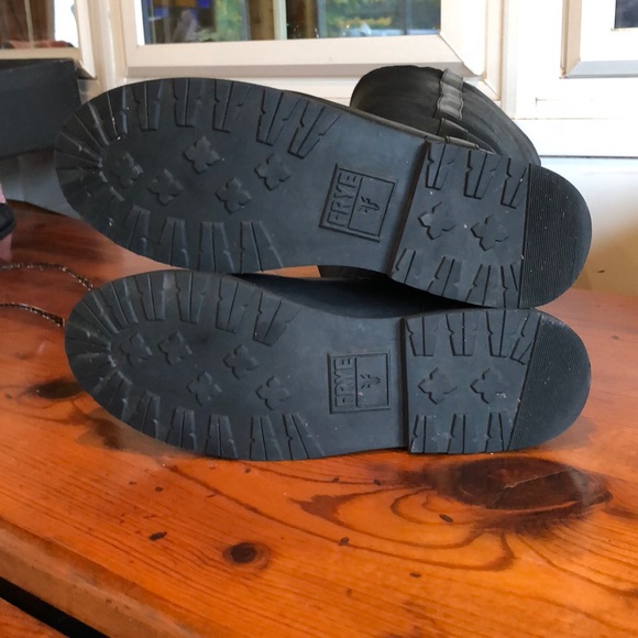 FRYE CELIA SHEARLING BLACK BOOTS🖤 - Picture 3 of 8